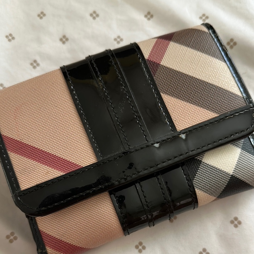 Burberry Stylish Black and Tan Women's Wallet